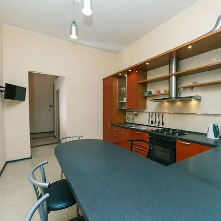 Malaya Zhitomirskaya 3 Apartment Kyiv